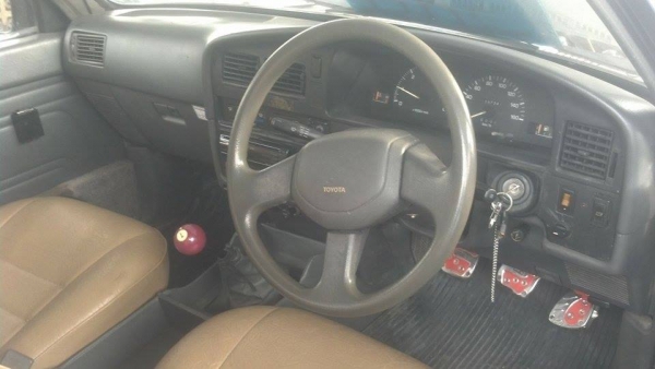 รถครอบครัว สุดคุ้ม ทำสีเก็บงานใหม่ทั้งคัน 110000 รถครอบครัว สุดคุ้ม ทำสีเก็บงานใหม่ทั้งคัน 110000