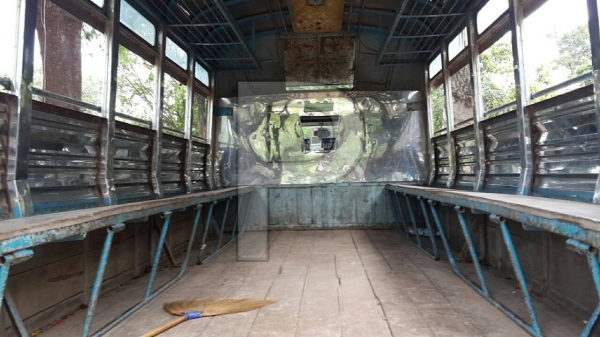 ขาย6ล้อหลังคาโดยสาร อีซูซุ110แรง เครื่องดี หลังคาแสตนเลส แชชซีสวย เอกสารพร้อมโอน  สภาพเดิม ทะเบียนเต็ม