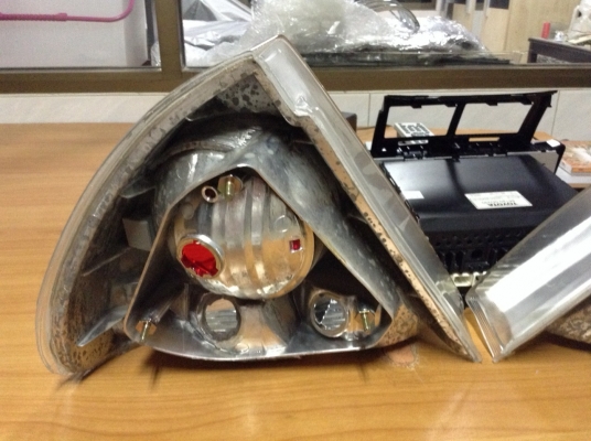 ขายไฟท้ายแต่ง MITSUBISHI LANCER CK2 งานไต้หวัน ขายไฟท้ายแต่ง MITSUBISHI LANCER CK2 งานไต้หวัน