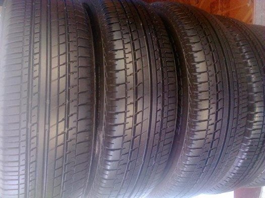 ยางดี17665R15บิดโตนดอกแน่นๆปี13หน้านื่ม ยางดี17665R15บิดโตนดอกแน่นๆปี13หน้านื่ม