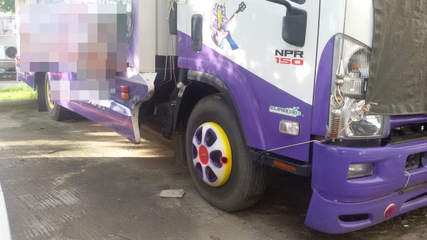 ISUZU NPR  มือหนึ่งออกห้าง