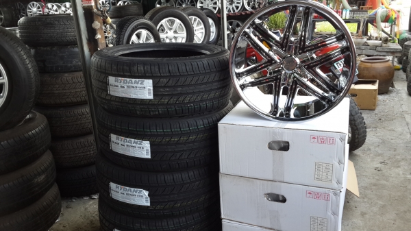 แม็กใหม่ขอบ 20 พร้อมยางใหม่ 265 50 20