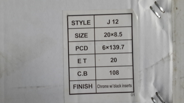 แม็กใหม่ขอบ 20 พร้อมยางใหม่ 265 50 20