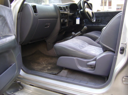 TOYOTA SPORTCRUISER 2.5S 4WDปี2002 TOYOTA SPORTCRUISER 2.5S 4WDปี2002