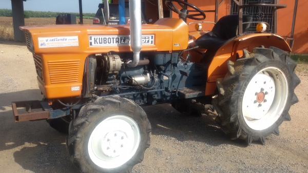 ขายl2201  GT  สองเพลาครับสภาพสวยเดิม