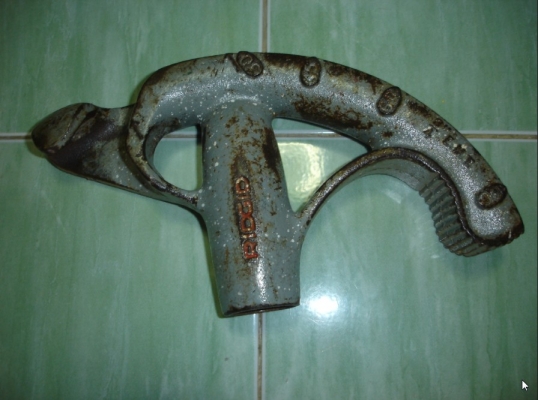 ขายตัวดัดท่อ RIDGID เหล็กหล่อขนาด 3/4" (6หุน)สภาพสวย ผานการใช้งานน้อย