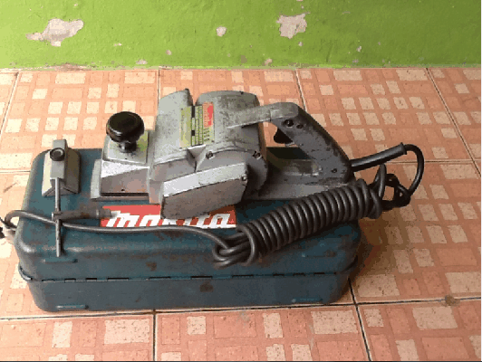 ขายกบไฟฟ้าหน้า3 Makita Model 1600 750W. Made in japan.