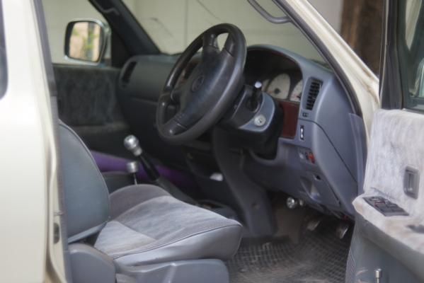 โตโยต้า ไทเกอร์ sport cruiser ตัวท้อป 2001 4ประตู ขับสี่ 175000 โตโยต้า ไทเกอร์ sport cruiser ตัวท้อป 2001 4ประตู ขับสี่ 175000