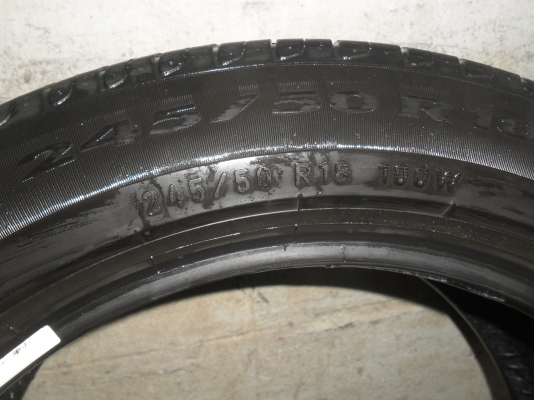 ยาง PIRELLI 245/45R18 RUN FLAT ปี12 สวยๆ 1 คู่ ราคา 2500 บาท