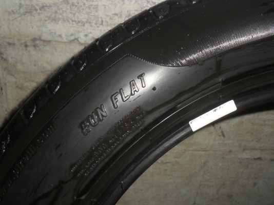 ยาง PIRELLI 245/45R18 RUN FLAT ปี12 สวยๆ 1 คู่ ราคา 2500 บาท