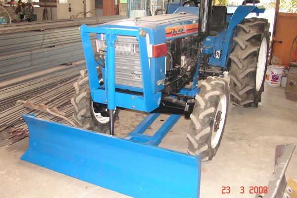 ใบมีดดันดิน ใหม่มือหนึ่งจากโรงงาน ราคาต่อรองได้  ติดต่อ 0817807317