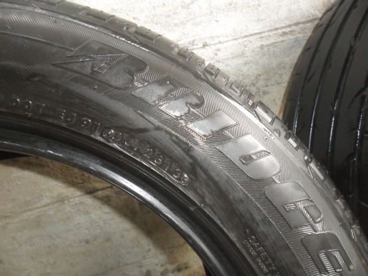 ยาง BRIDGESTONE 255/55R18 ปี13 สวยๆ 1 คู่ ราคา 1800 บาท