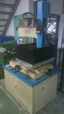 ขาย เครื่องเจาะ SUPER DRILL N-TECH สภาพดี ขนาดโต๊ะ 300x350xสูง 400 mm. ของอุปกรณ์ครบ ใช้งานได้ปกติ ตั้งเจาะออโต้ได้ เจาะทุลุยกขึ้นเองได้ มีลิเนีย