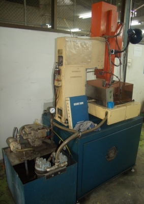 ขาย เครื่องเจาะ SUPER DRILL N-TECH สภาพดี ขนาดโต๊ะ 300x350xสูง 400 mm. ของอุปกรณ์ครบ ใช้งานได้ปกติ ตั้งเจาะออโต้ได้ เจาะทุลุยกขึ้นเองได้ มีลิเนีย