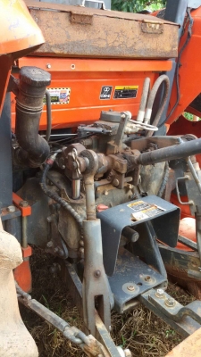 KUBOTA M7040 ห้างแท้ปี 55 งวดรายปีเหลือ 5 งวด ๆ ละแสน ใช้งาน1พันก่าชั่วโมง หาง3 กะใบดัน เปลี่ยนสัญญาได้เลยครับ