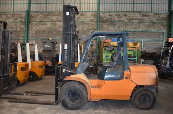 ขาย Toyota 7FD45 ดีเซล Toyota 13Z ออโต้ 4.5 ตัน ยกสูง	 5 เมตร