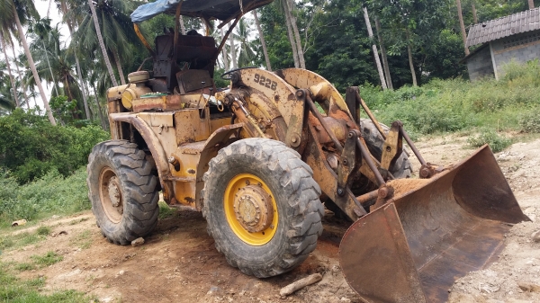 ขายรถตักล้อยาง CAT 922B