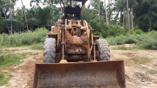ขายรถตักล้อยาง CAT 922B