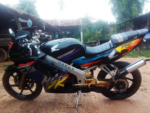 ขาย HONDA NSR เอ็นโปรอาม์ร สวยๆ ราคา 9500 บาท สนใจ 082-7351609