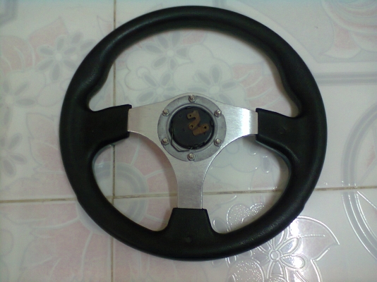 พวงมาลัยรถยนต์ สวยๆ สภาพใหม่มาก