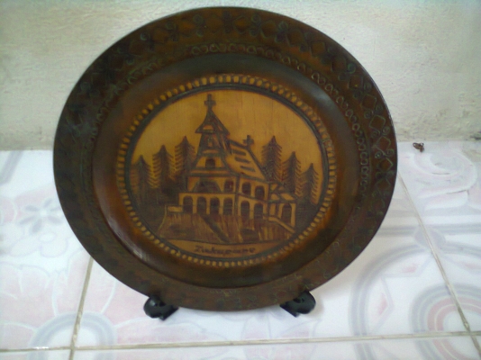 จานไม้แกะสลัก ตั้งโชว์ พร้อมขาตั้ง