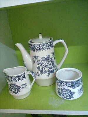 ชุดกากระเบื้อง งานเก่า