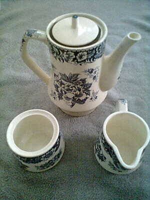 ชุดกากระเบื้อง งานเก่า