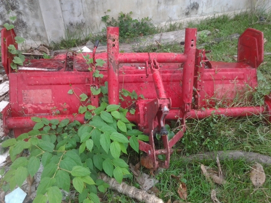 ขายตามสภาพโรต้ารีความยาว1.60ติดกับรถไถคูโบต้าลดเหลือ7500บาท ขายตามสภาพโรต้ารีความยาว1.60ติดกับรถไถคูโบต้าลดเหลือ7500บาท