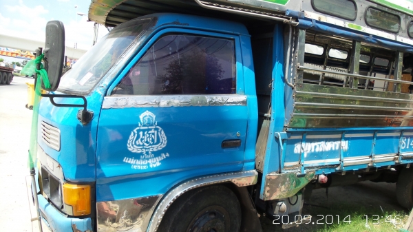 ขายรถหกล้อ สองแถว เครื่อง 100 แรง ฝาขาว