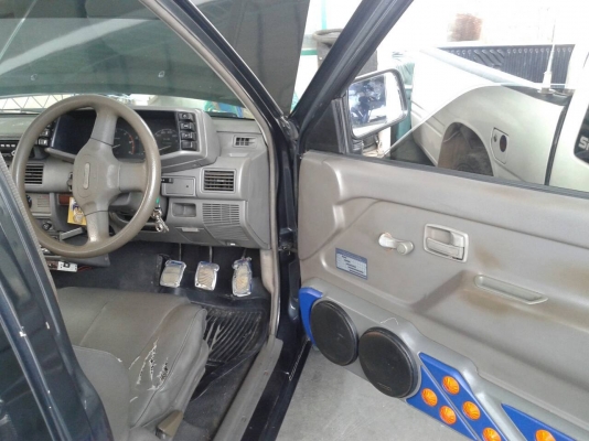 ขายมังกร95พร้อมเครื่องเสียงครับ ขายมังกร95พร้อมเครื่องเสียงครับ