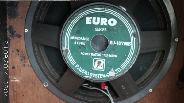 ขายตู้ลำโพงพร้อมดอก18นึ้ว รวม 4  ใบใช้ได้เลยครับ