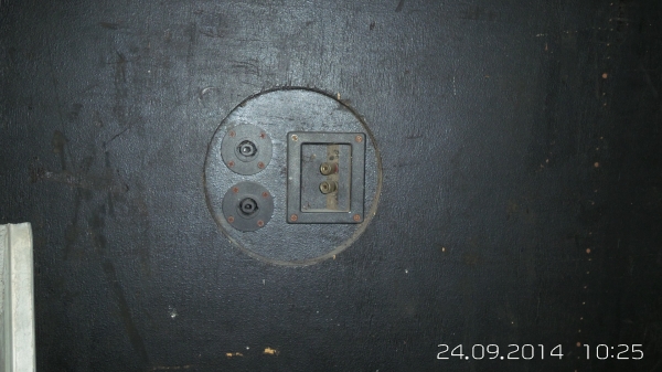 ขายตู้ลำโพงพร้อมดอก18นึ้ว รวม 4  ใบใช้ได้เลยครับ