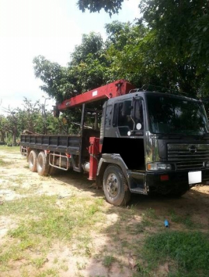HINO 10 ล้อ ติดเครน8 ตัน ปีจดทะเบียน 2536 สภาพพร้อมใช้งาน