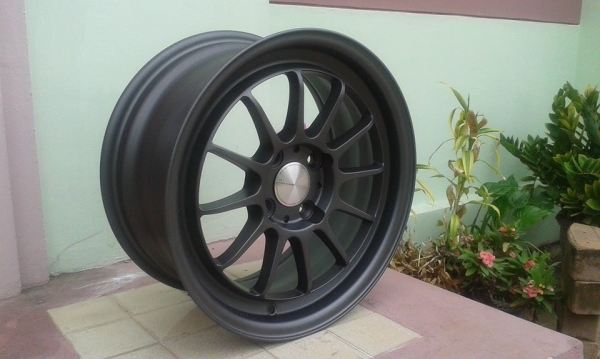 ขายล้อแม็กใหม่ racingtrek c64 15"x7" งานของ apex wheel สนใจติดต่อเล็กคลองสามครับ 081-3747940