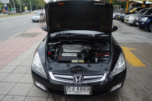 HONDA ACCORD 3.0 ปี 2003 ตัว TOP รถสวย หลังคา sunloob ARIBAG คู่หน้า เบรค ABS ล้อ MAX แอร์เย็นๆ พวงมาลัยมัลติฟังชั่น เบาะปรับไฟฟ้าคู่หน้า ภายในลายไม้สภาพสวย สีสวย รถพร้อมใช้งาน จัดไฟแนนได้ HONDA ACCORD 3.0 ปี 2003 ตัว TOP รถสวย หลังคา sunloob ARIBAG คู่หน้า เบรค ABS ล้อ MAX แอร์เย็นๆ พวงมาลัยมัลติฟังชั่น เบาะปรับไฟฟ้าคู่หน้า ภายในลายไม้สภาพสวย สีสวย รถพร้อมใช้งาน จัดไฟแนนได้