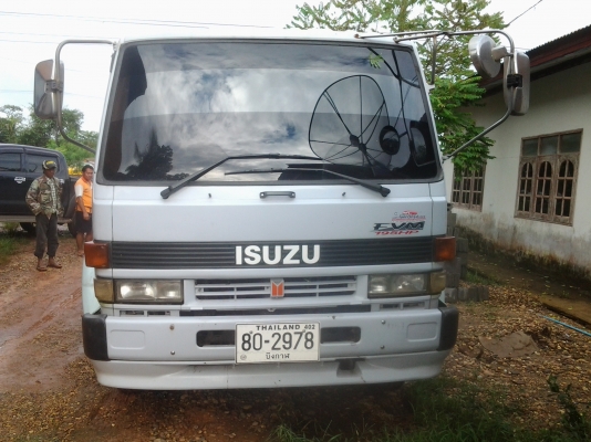 ISUZU   FRR 32L Bเครื่อง  195  6HE1    ยาว 6 เมตร   กระบะเหล็ก  แอร์เย็น
