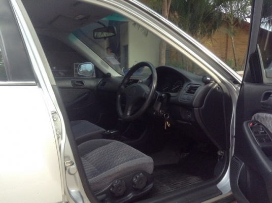 ขายรถเก๋ง 1 คันครับ