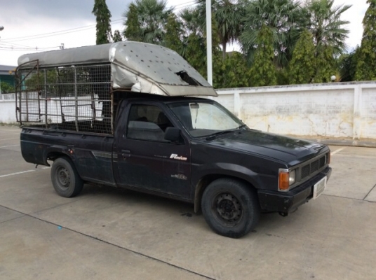 ขายบิ๊กเอ็มตอนเดียวปี88 เครื่องโตโยต้า 4S 2.0 หัวฉีด เกียร์ออโต้ ติดแก๊ส LPG เพาเวอร์  เบาะหนัง มีขาด แอร์เติมน้ำยา  ตัวถังบางเดิม สีซีด ลอนกระบะมีผุบ้าง คานหน้าเดิม ฝากระโปรงเดิม คัสซีไม่ผุ ขับได้เลยครับ