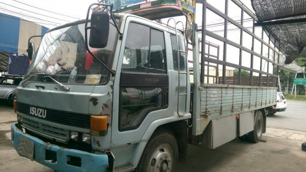 รถหกล้อกะบะคาร์โก้ต่อคอกสูง ISUZU FTR11L เครื่อง 160 แรง (รถห้างครับ)