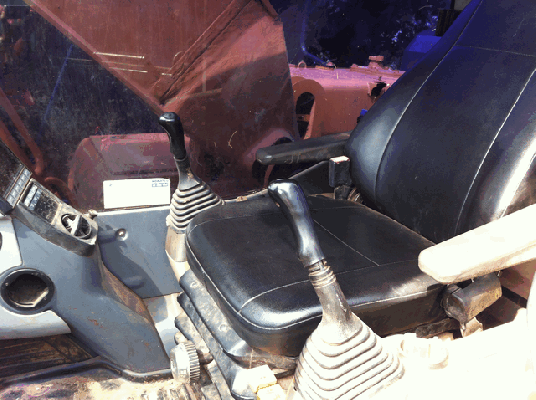 ขายรถแมคโค KOMATSU PC200-8 ไฟฟ้าเต็มเอกสารพร้อม ขายรถแมคโค KOMATSU PC200-8 ไฟฟ้าเต็มเอกสารพร้อม