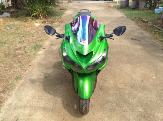 ธารนนทบุรี//ขาย kawasaki Ninja zzr1400 ปี2012 เดิมๆสวยๆ  เครื่องสมบูรณ์ ระบบไฟสมบูรณ์ทุกจุด เอกสารอินวอยท์
