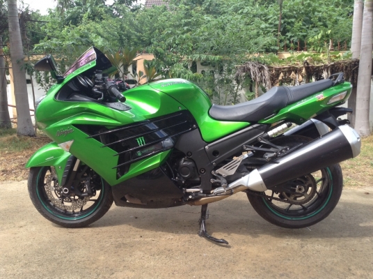 ธารนนทบุรี//ขาย kawasaki Ninja zzr1400 ปี2012 เดิมๆสวยๆ  เครื่องสมบูรณ์ ระบบไฟสมบูรณ์ทุกจุด เอกสารอินวอยท์
