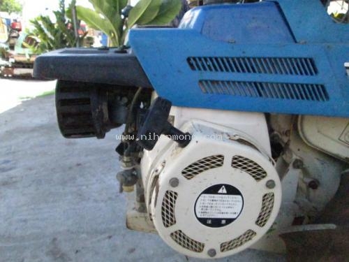 รถเกี่ยวข้าวเดินตาม !!!!    ISEKI     RX310  รหัสสินค้า : 14001768     หรือเพิ่มเติมไดที่ www.nihonmono.com