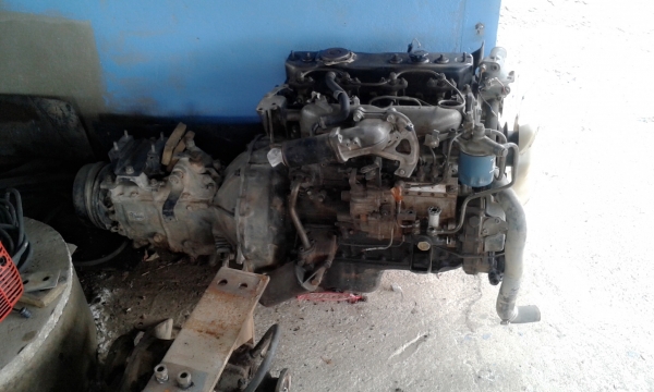 เครื่องหกล้อ isuzu115(พร้อมเกีย)