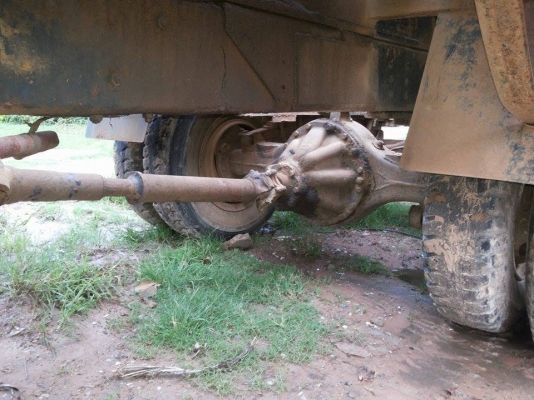 ขายรถสิบล้อ 1 เพลา มีเล่มทะเบียน เฟื่องท้าย MITSU  เครื่อง 185