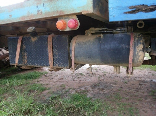 ขายรถสิบล้อ 1 เพลา มีเล่มทะเบียน เฟื่องท้าย MITSU  เครื่อง 185