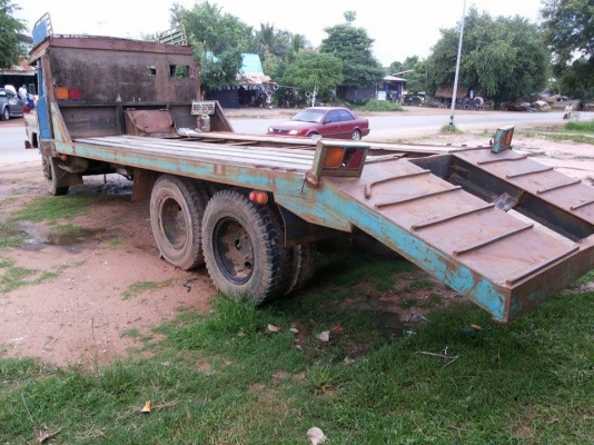 ขายรถสิบล้อ 1 เพลา มีเล่มทะเบียน เฟื่องท้าย MITSU  เครื่อง 185