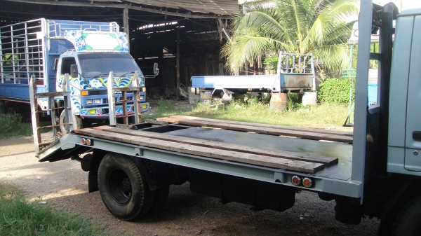 ISUZU NKR เทรลเลอร์บรรทุกแม็คโค เครื่อง4BE1(110แรง)เพาเวอร์ รถสวยมาก ดาวน์65000ผ่อน5900/48เดือน