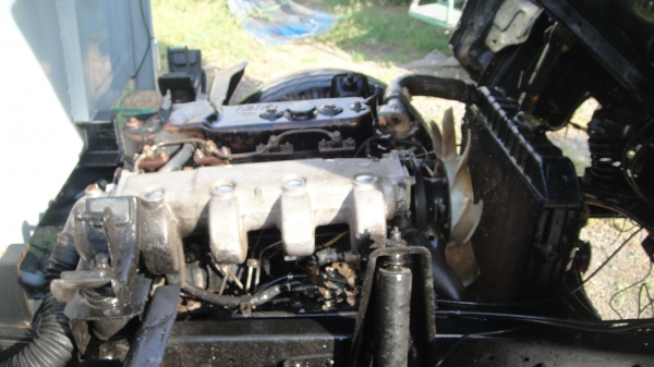 ISUZU NKR เทรลเลอร์บรรทุกแม็คโค เครื่อง4BE1(110แรง)เพาเวอร์ รถสวยมาก ดาวน์65000ผ่อน5900/48เดือน