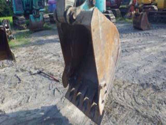 SK135SR # YY04-06823 : Kobe excavator T. กุ้ง: 0813062283